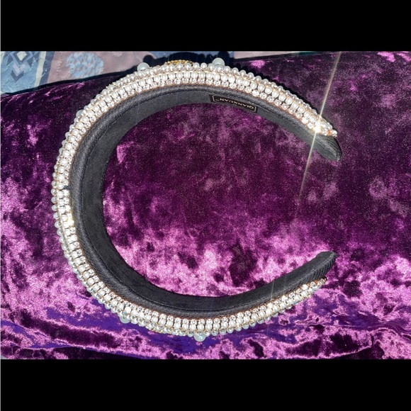 Bundle of Bejeweled headband - Picture 3 of 8